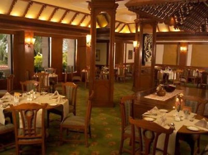 Hotel Vivanta Ernakulam, Marine Drive