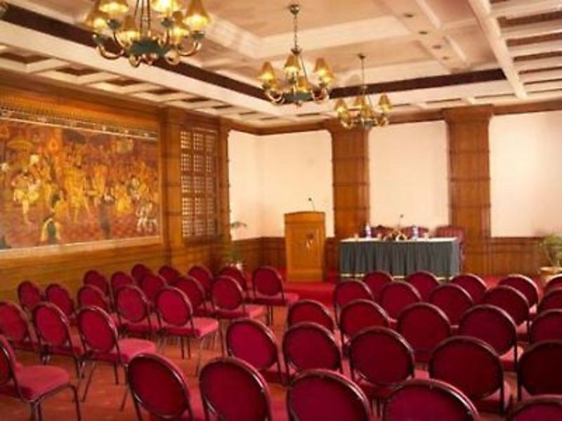 Vivanta Ernakulam, Marine Drive Hotel Kochi