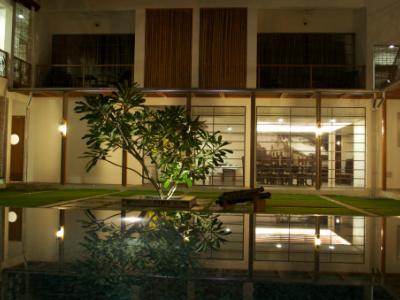 Eighth Bastion - A Cgh Earth Experience