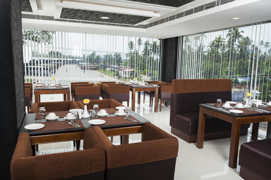 Abaam Cochin Hotel