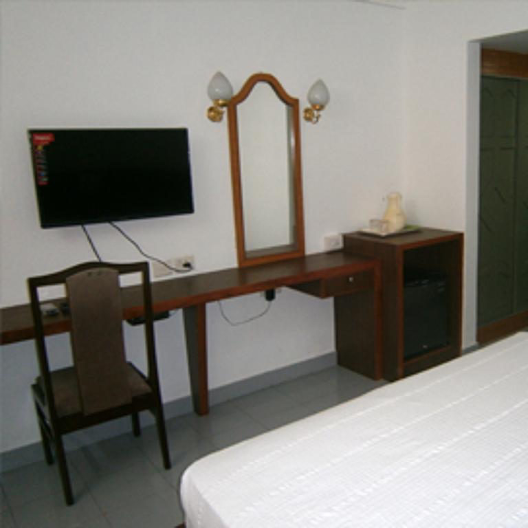 Hotel Gopika Regency 3*