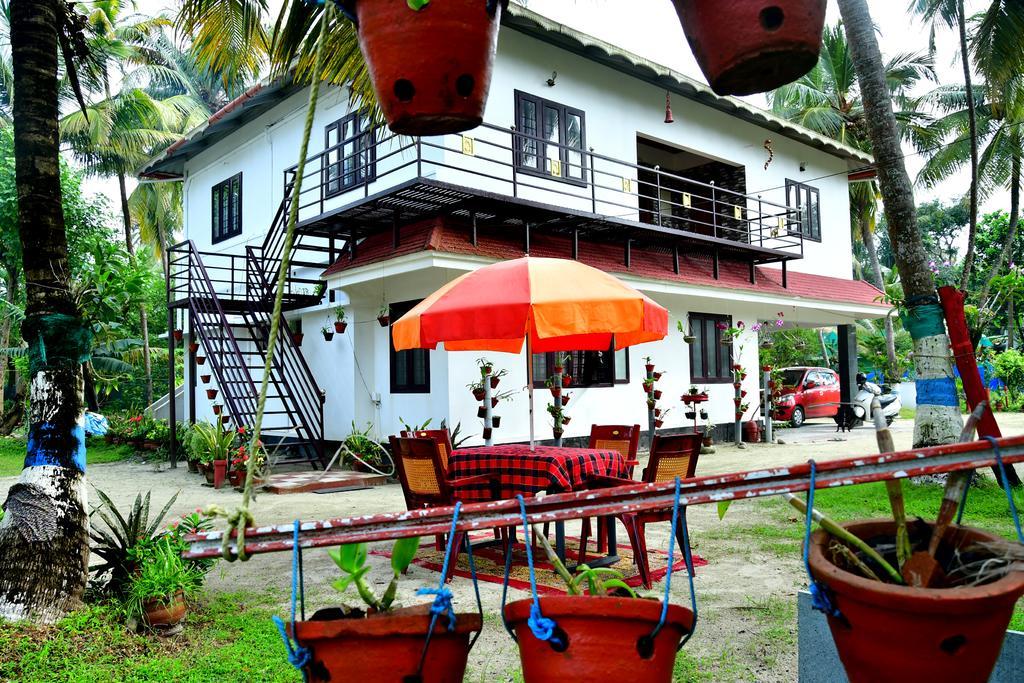 Royal Beach Abode Homestay