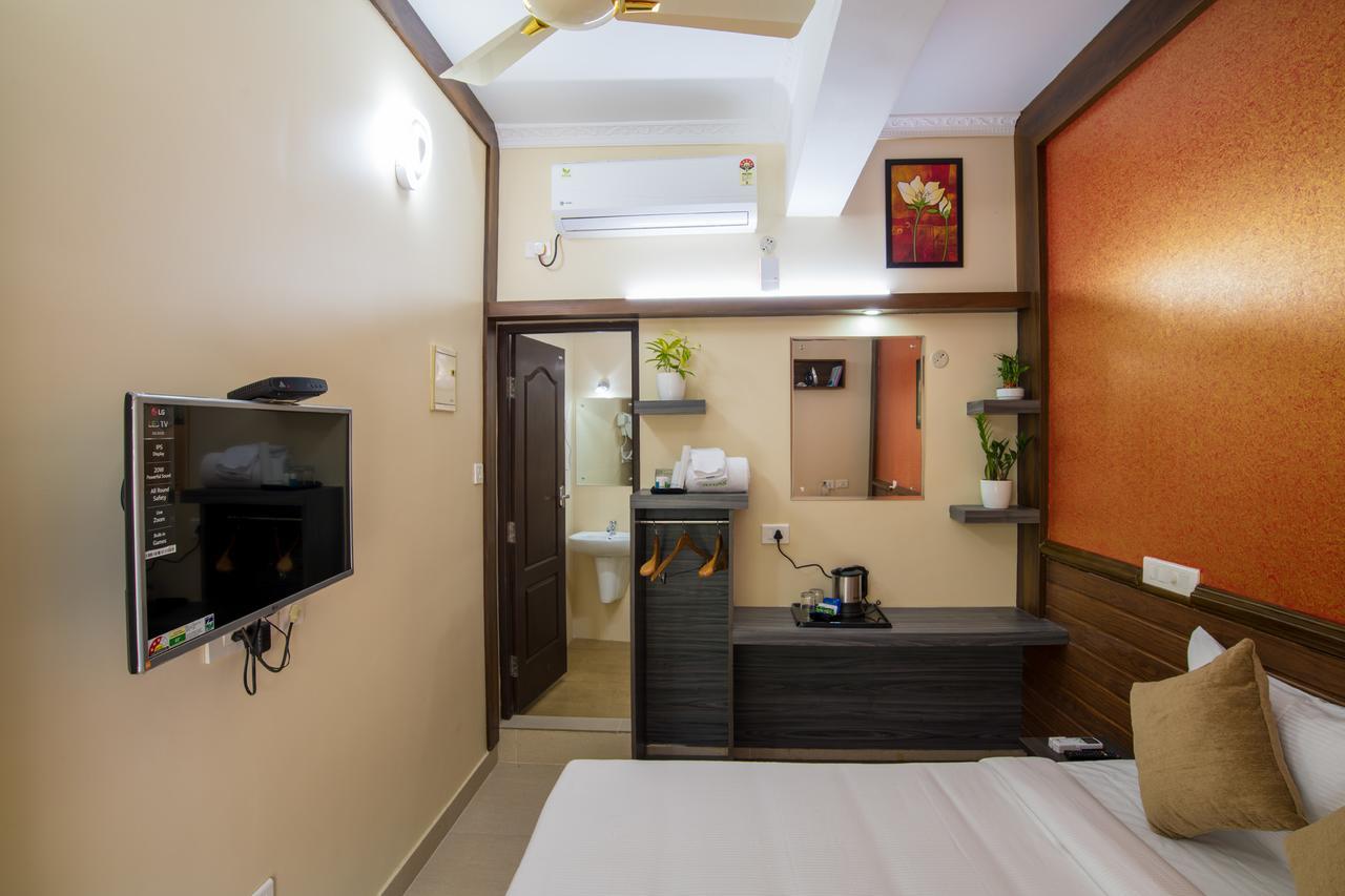 Gems 9 Airport 3* Kochi