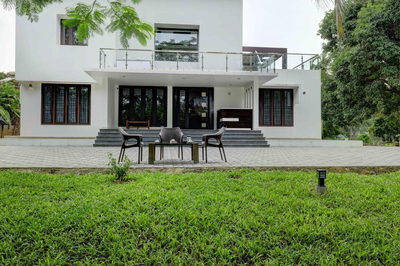 Nadhiyoram River Retreat