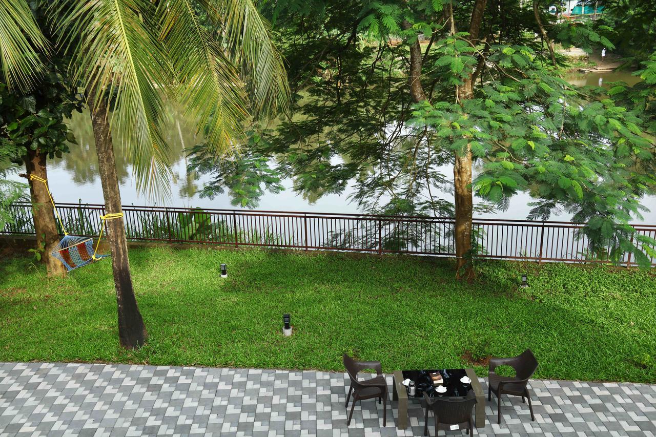 Bed & Breakfast Nadhiyoram River Retreat 4*