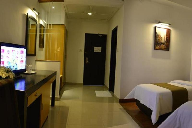 The Mercy Luxury Business Hotel 4*