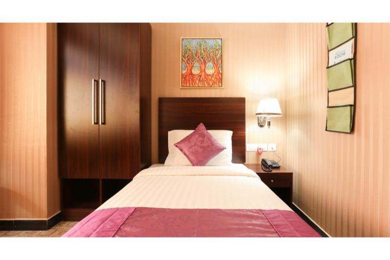 Hotel Cochin Legacy 3*