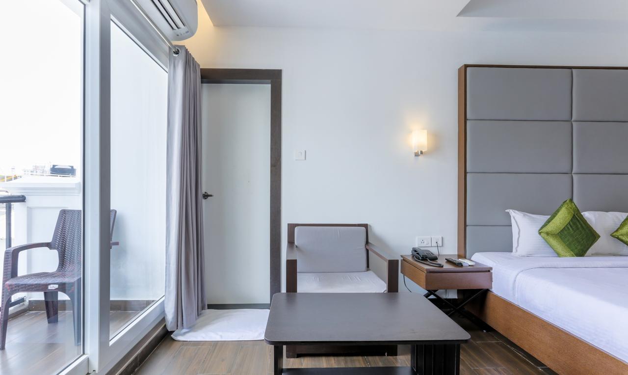 Crown Hotel Kochi