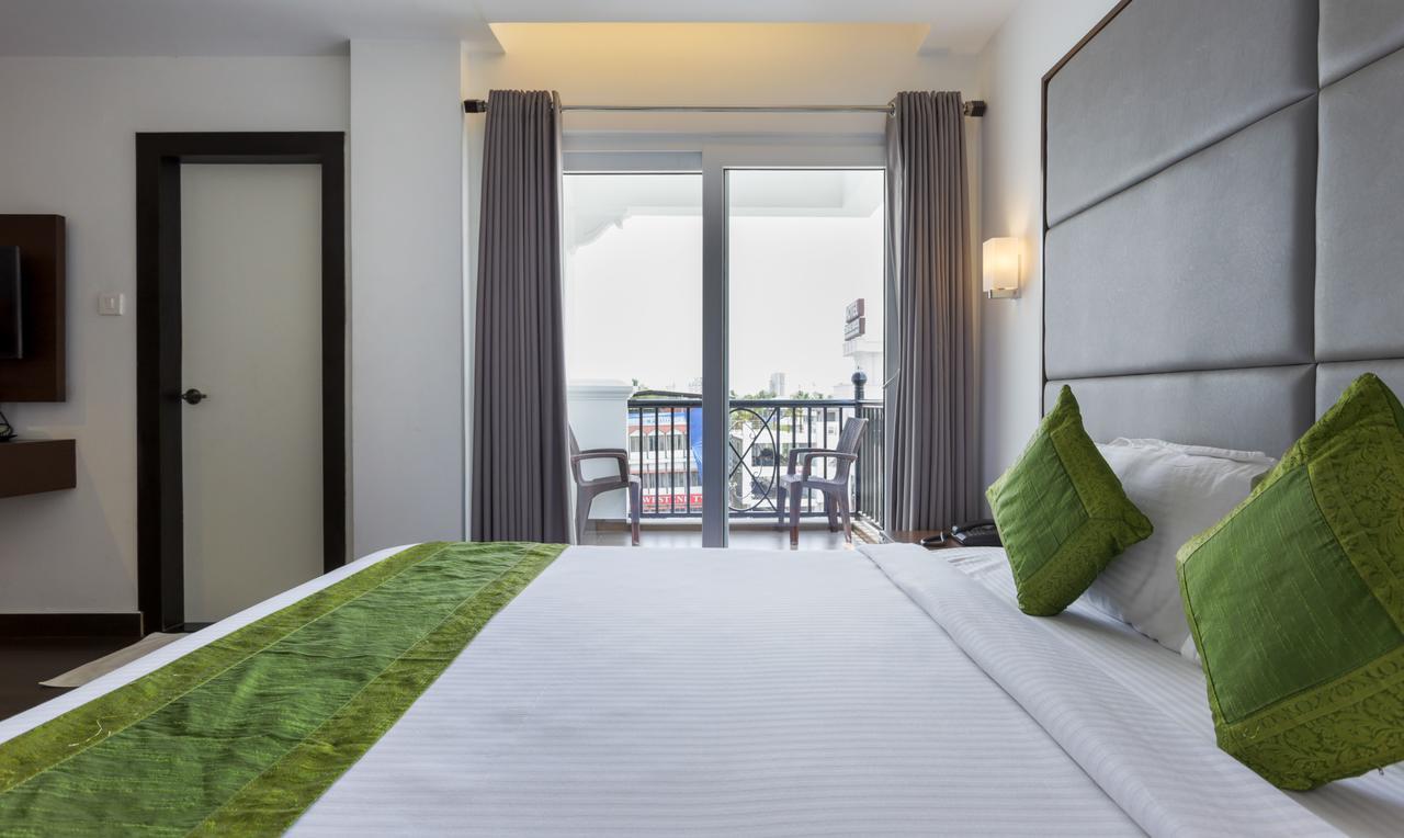 Hotel Crown Kochi