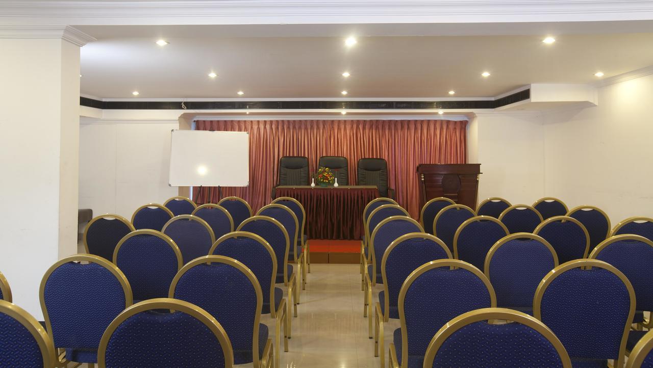 Hotel Diwans Court Kochi
