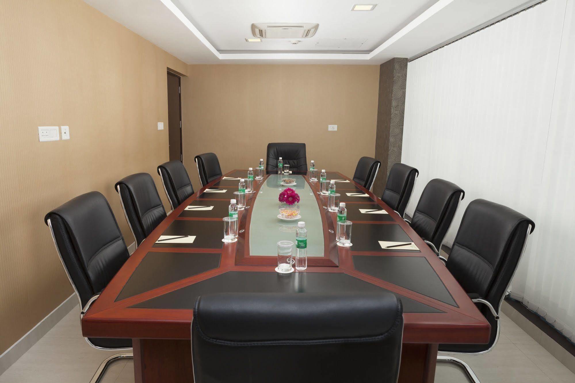 Abaam Cochin Hotel