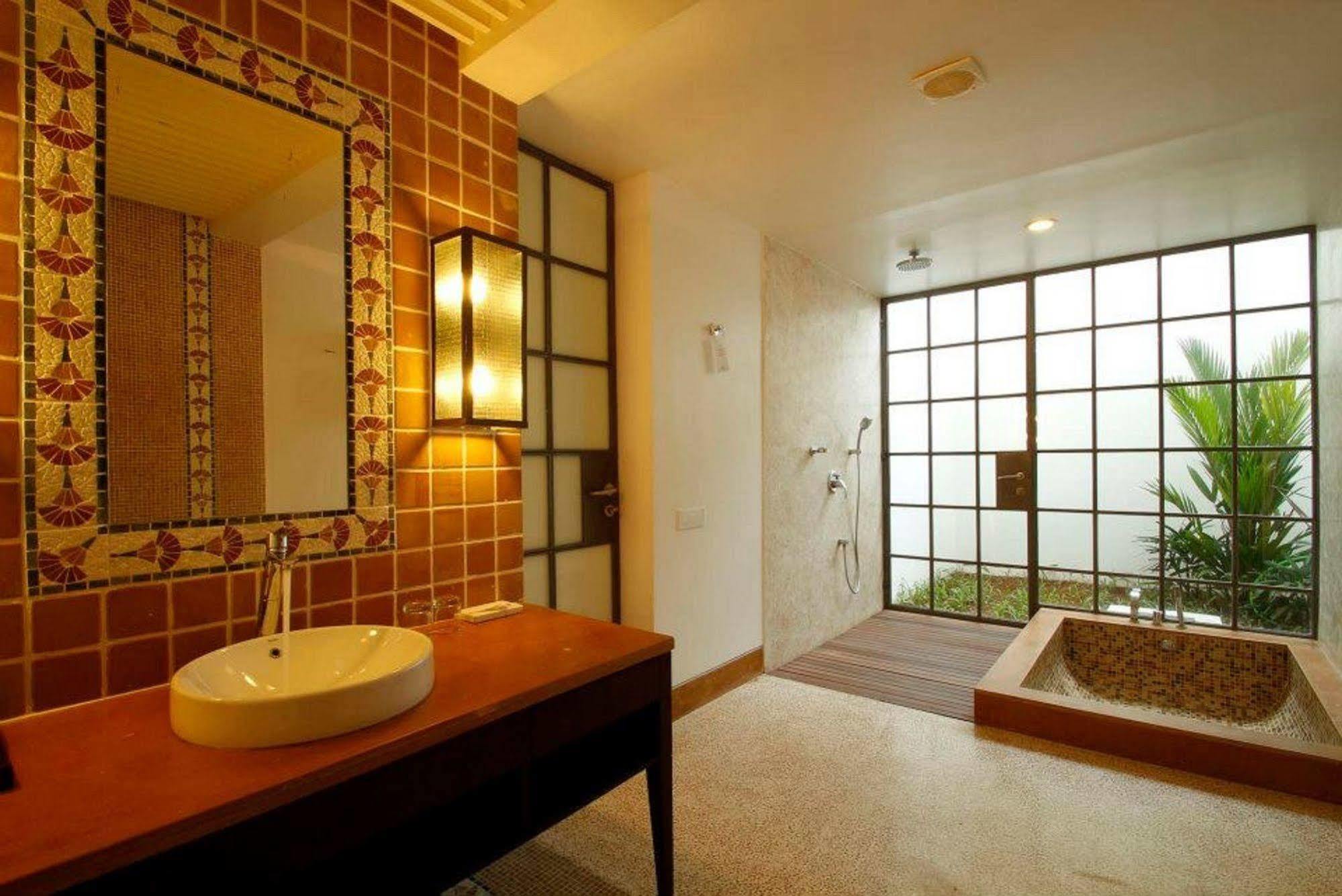 Hotel Eighth Bastion - A Cgh Earth Experience Kochi