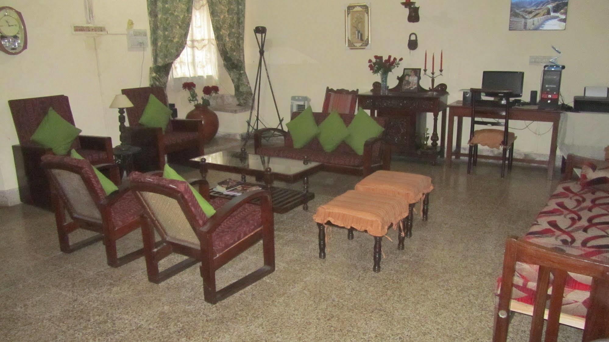 Madeleine Homestay *