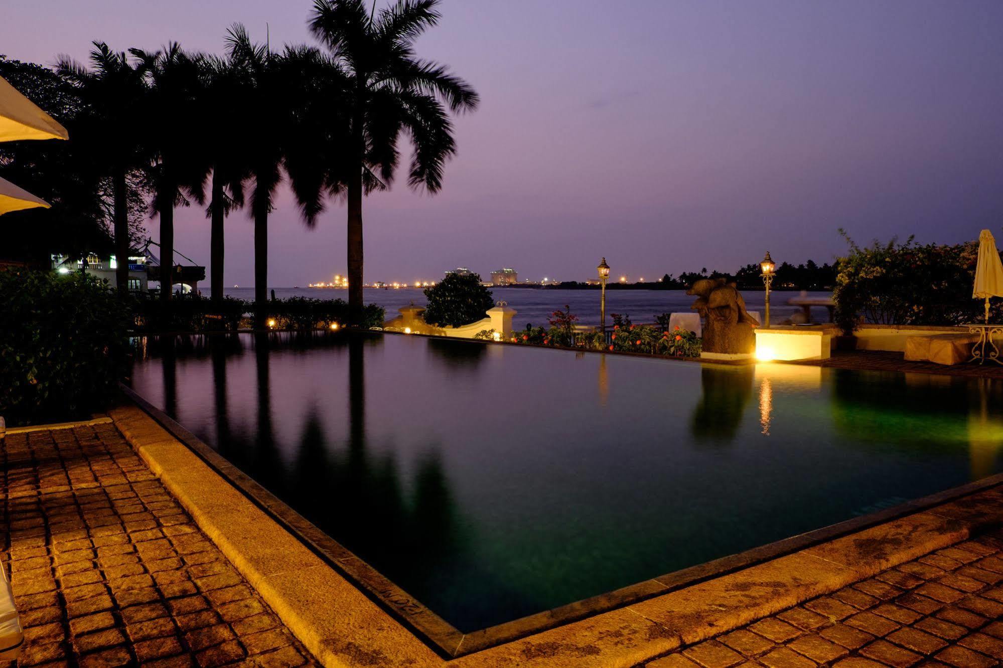 Hotel Brunton Boatyard - A Cgh Earth Experience Kochi