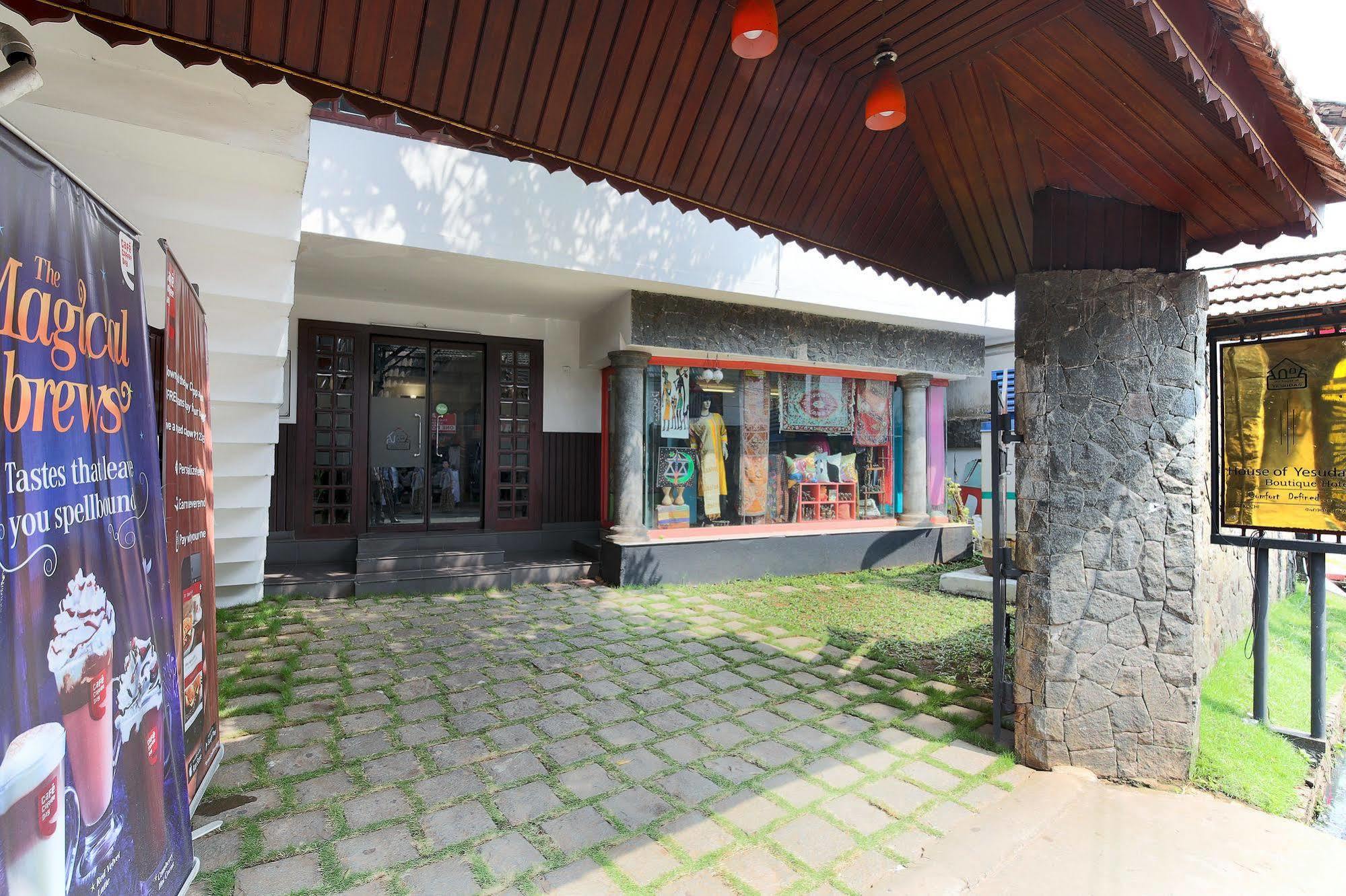 Hotel Oyo 16778 House Of Yesudas 3*