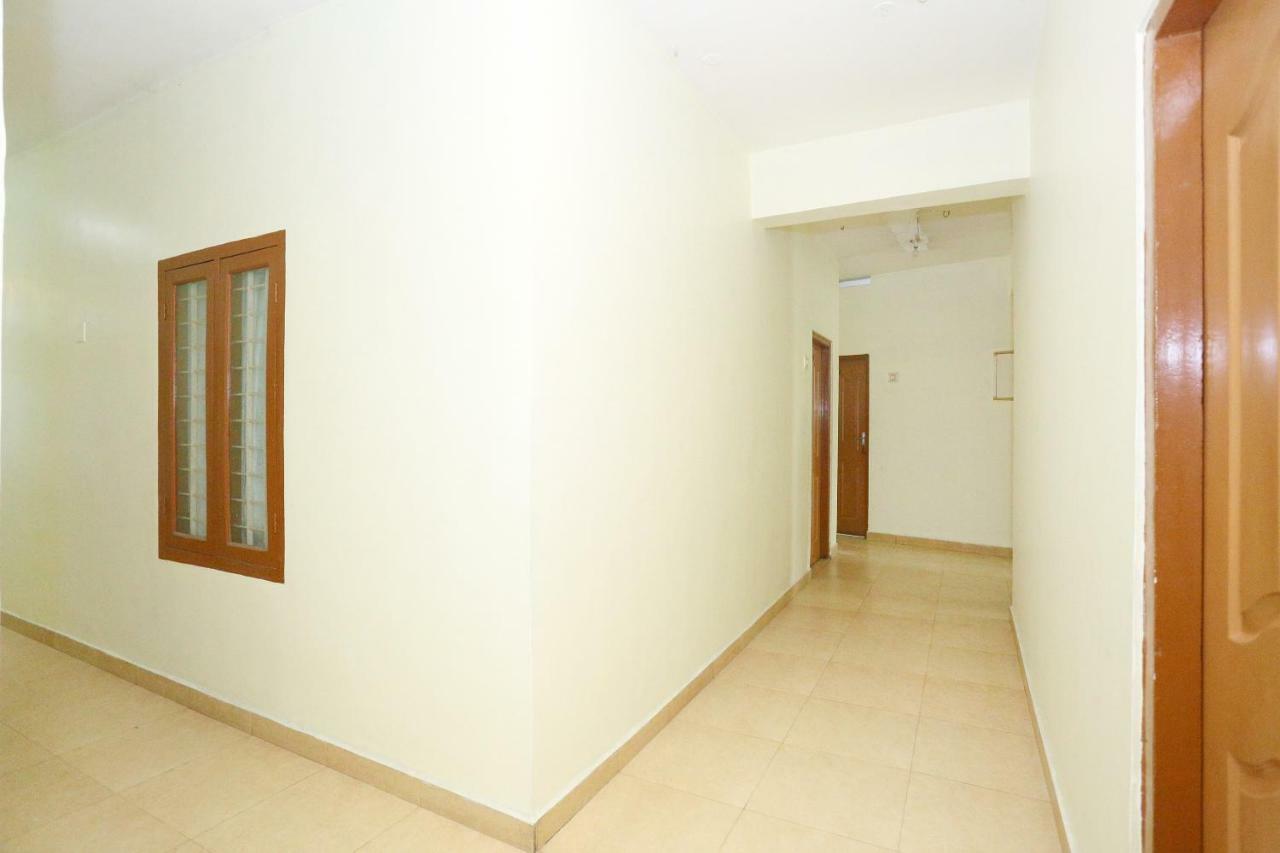 Oyo 39853 Manna Residency