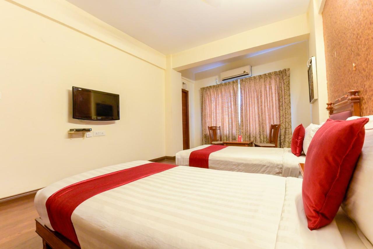 Hotel Oyo 4802 Cochin Residency