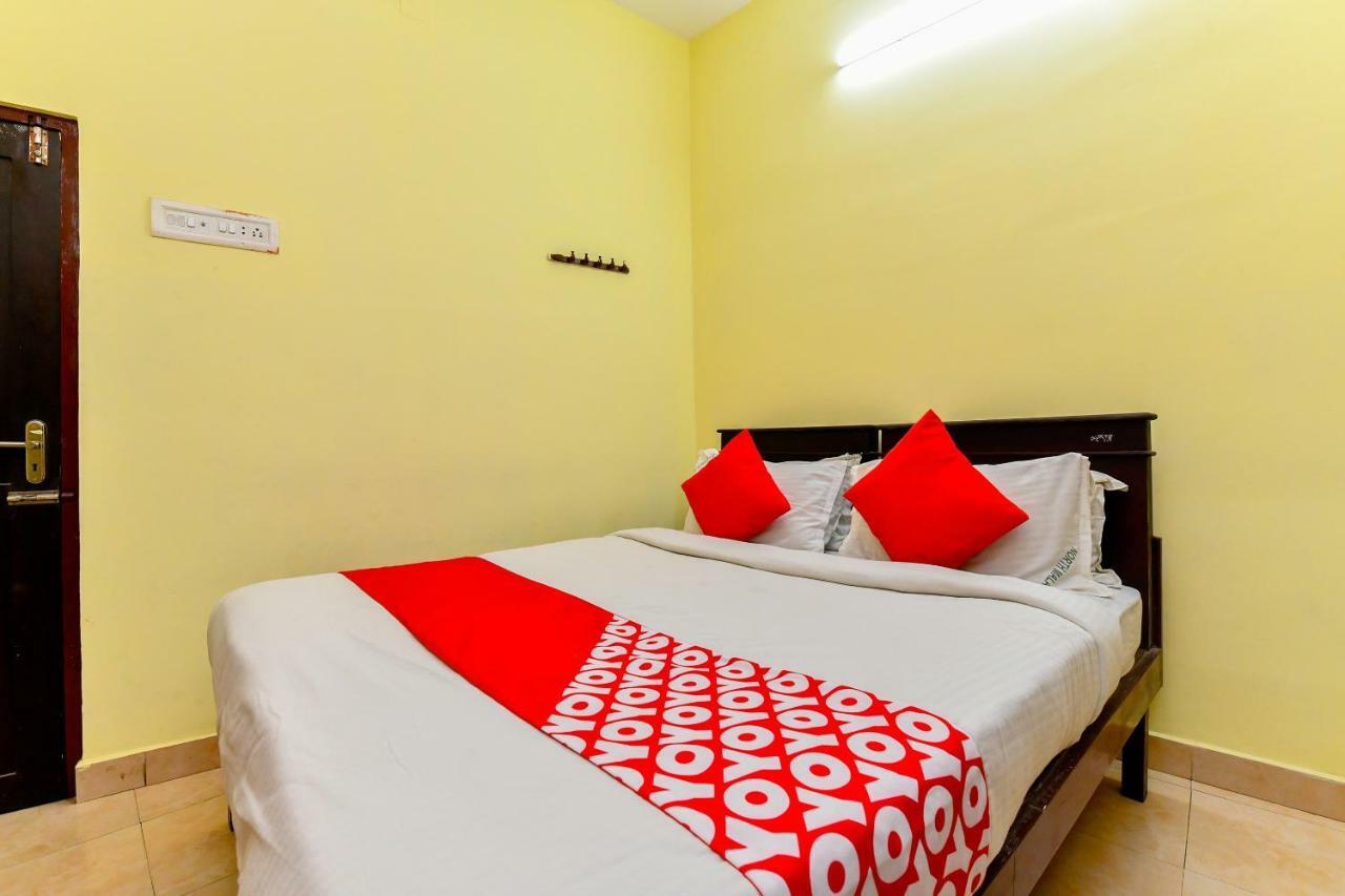 Oyo 7771 Ern Station Hotel 3*