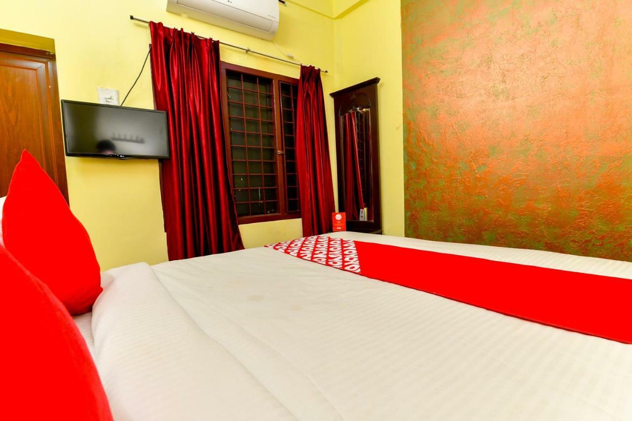 Hotel Oyo 7771 Ern Station Kochi