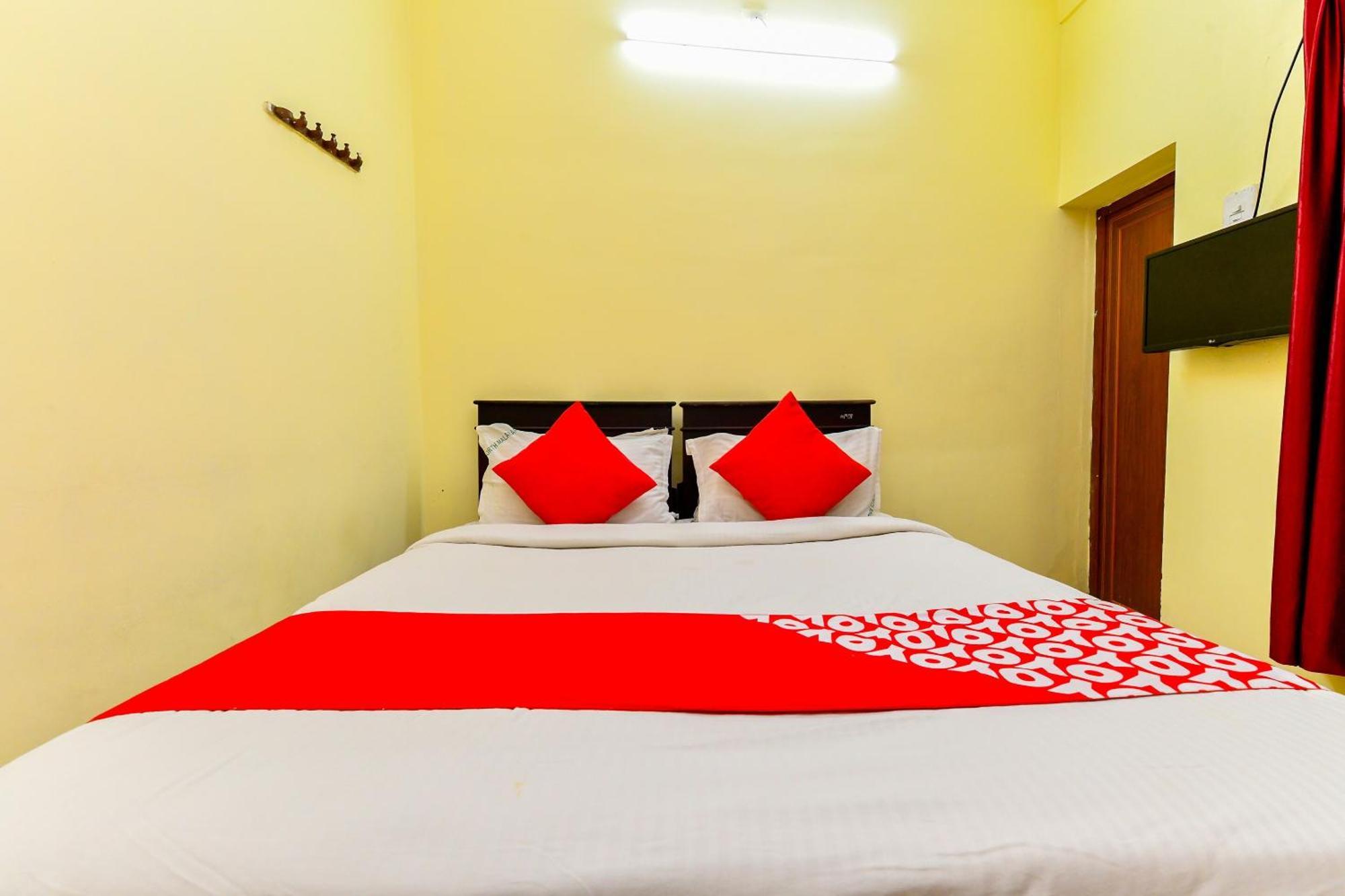 Hotel Oyo 7771 Ern Station Kochi