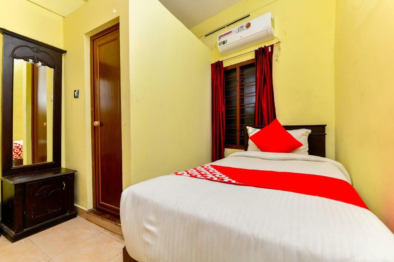 Oyo 7771 Ern Station Hotel Kochi