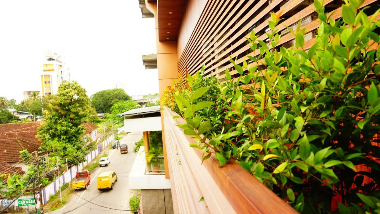 Thayamkery's Royal Kochi