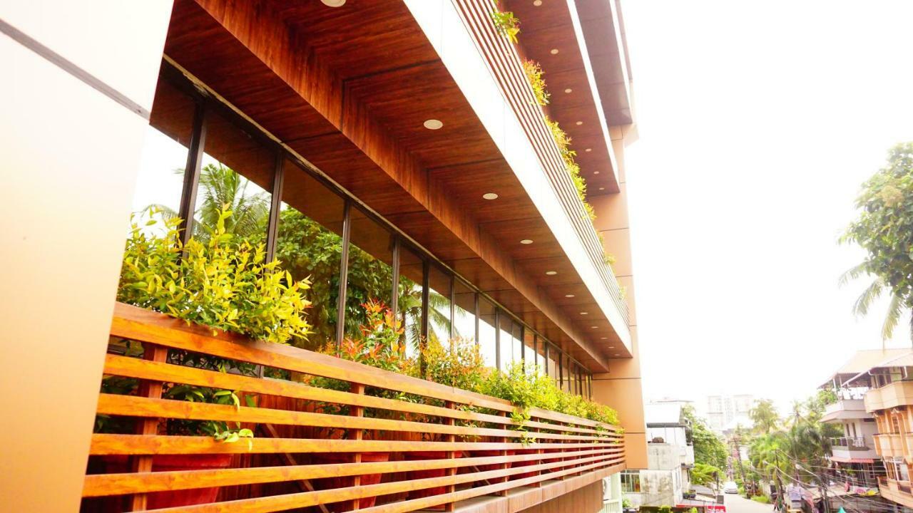 Thayamkery's Royal 2* Kochi
