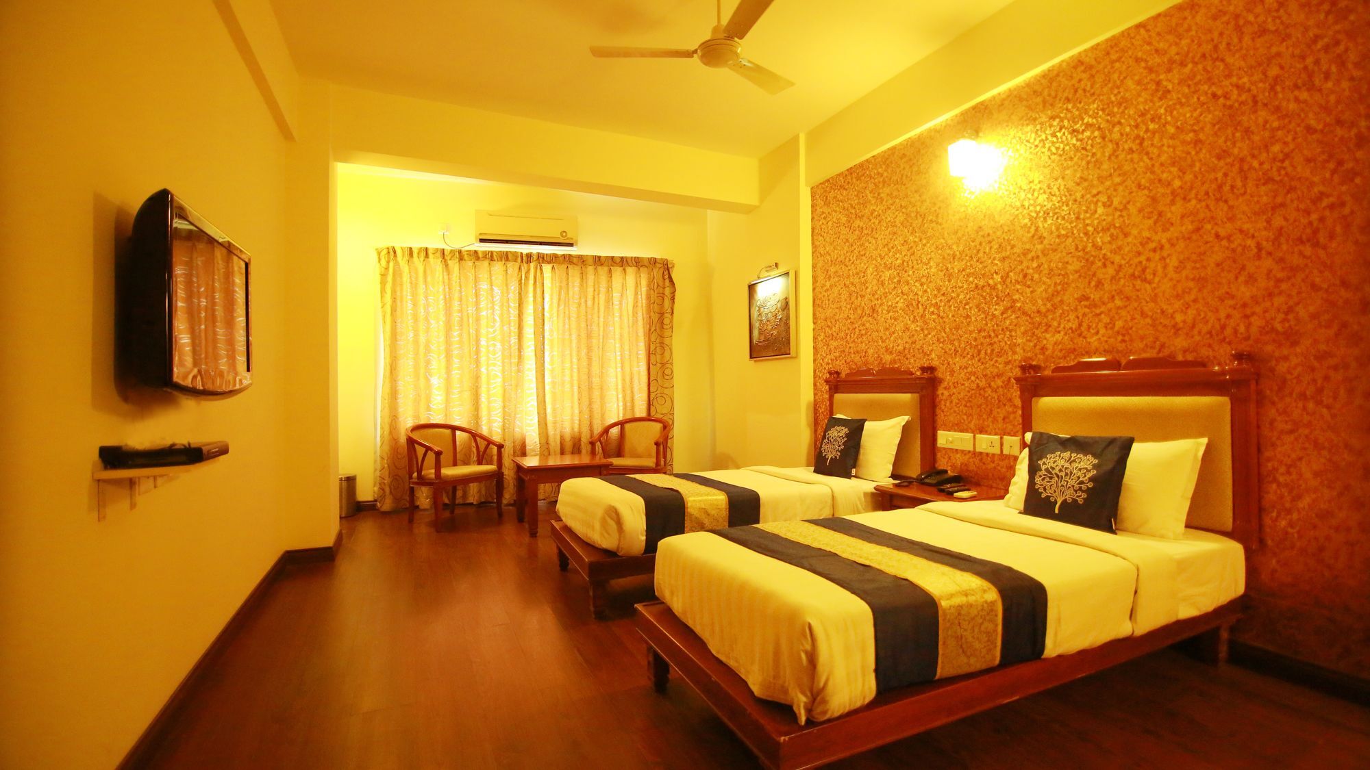 Oyo 4802 Cochin Residency
