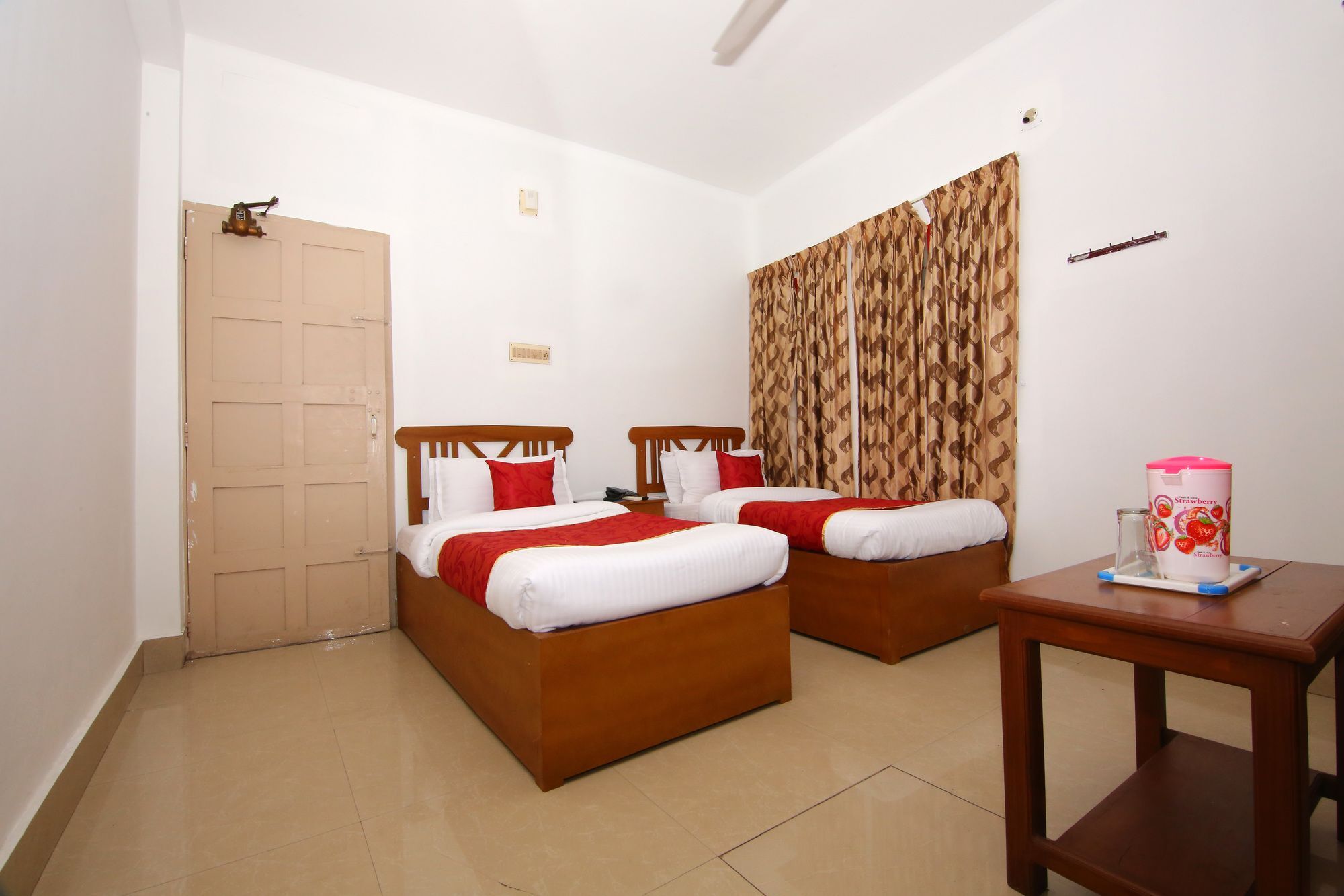 Oyo 6712 Malabar House 2*