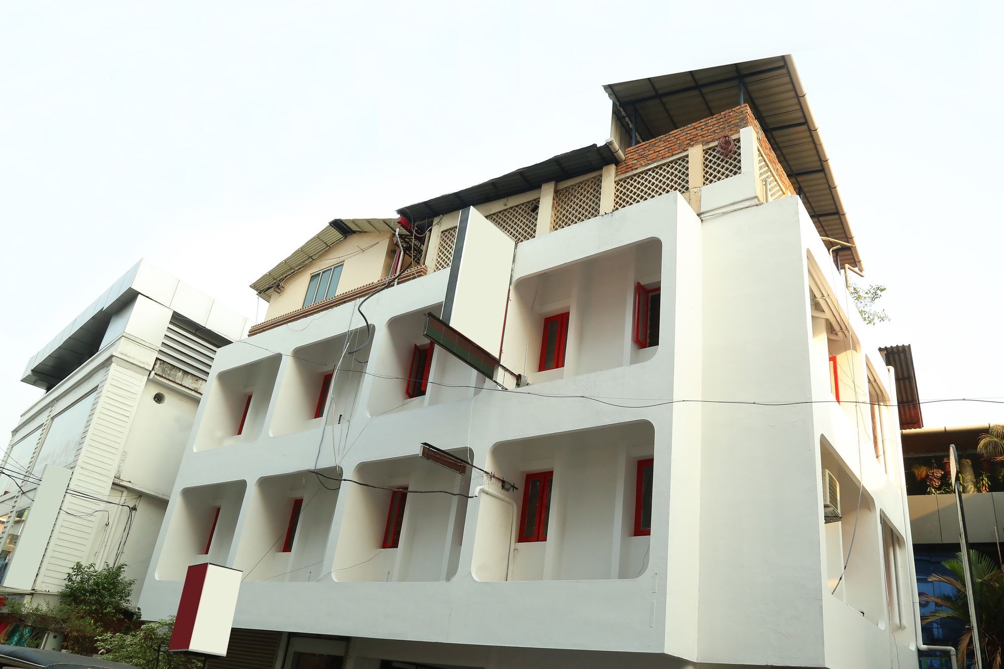 Oyo 6712 Malabar House Hotel 2*