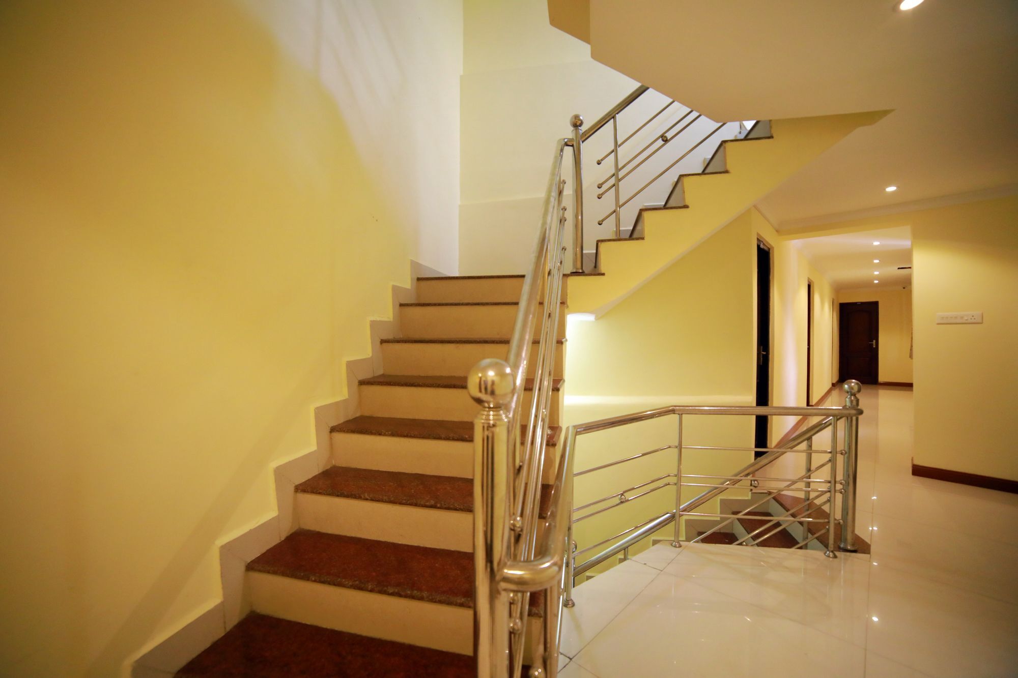 Hotel Oyo 8214 Malabar Plaza Residency 1 Kochi