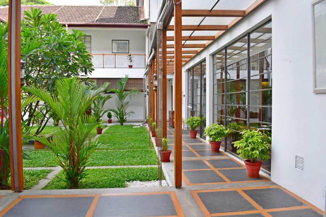 Hotel Eighth Bastion - A Cgh Earth Experience