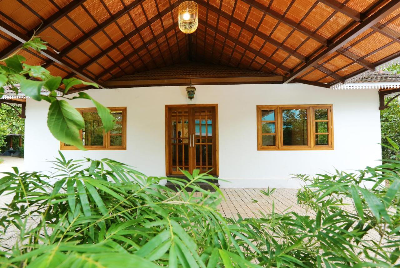 Once Upon The River, Aluva - Near Cochin International Airport Resort