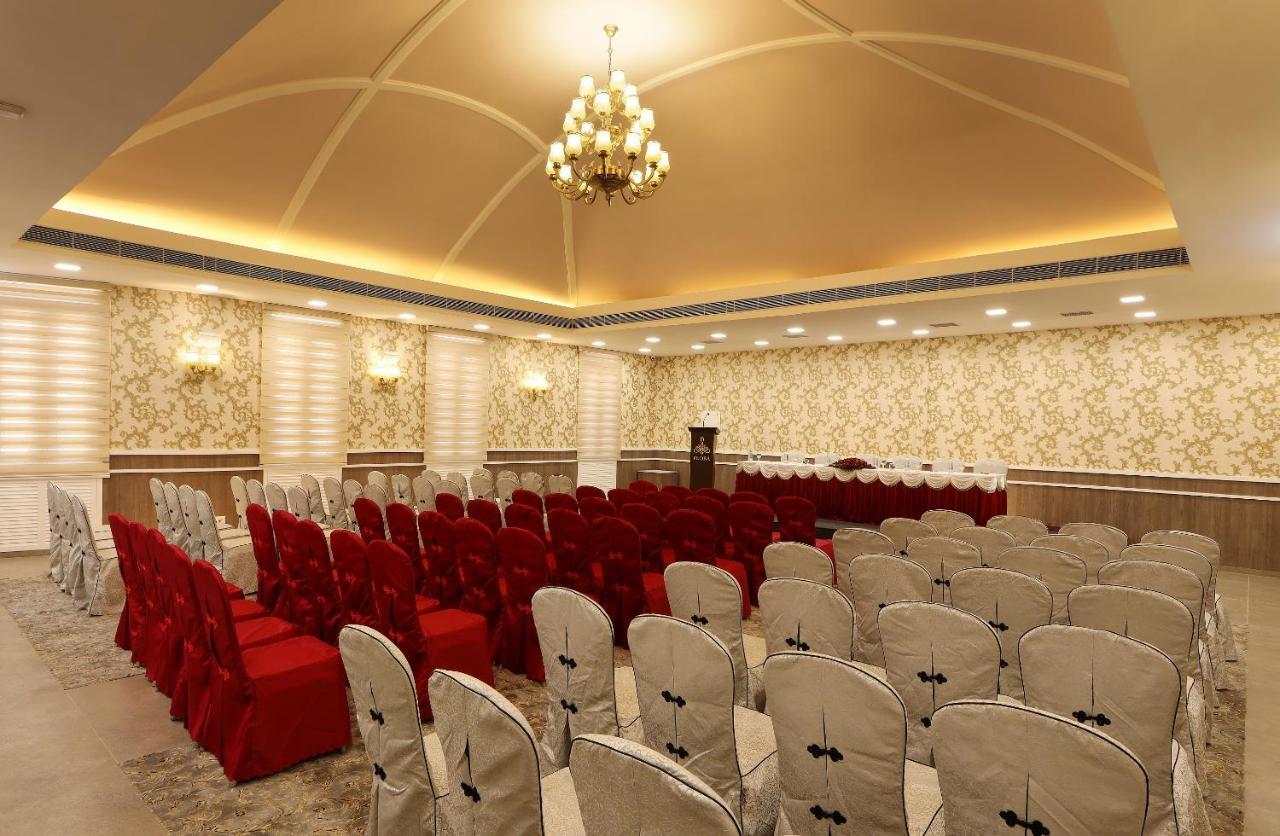 Hotel Flora Charishma Residency Aluva 4*