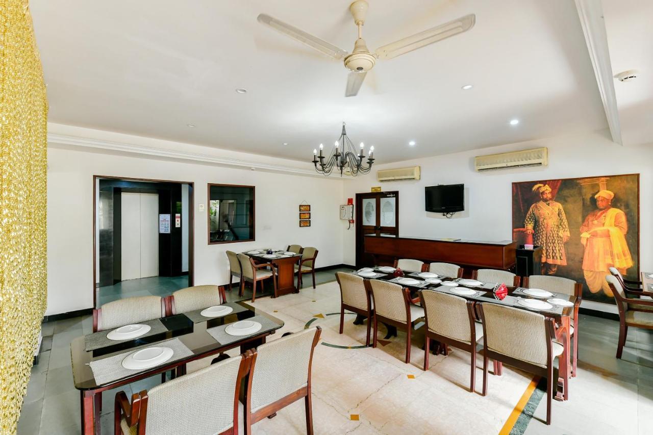 Oyo 23587 M-star Heritage P Ltd Hotel 3*