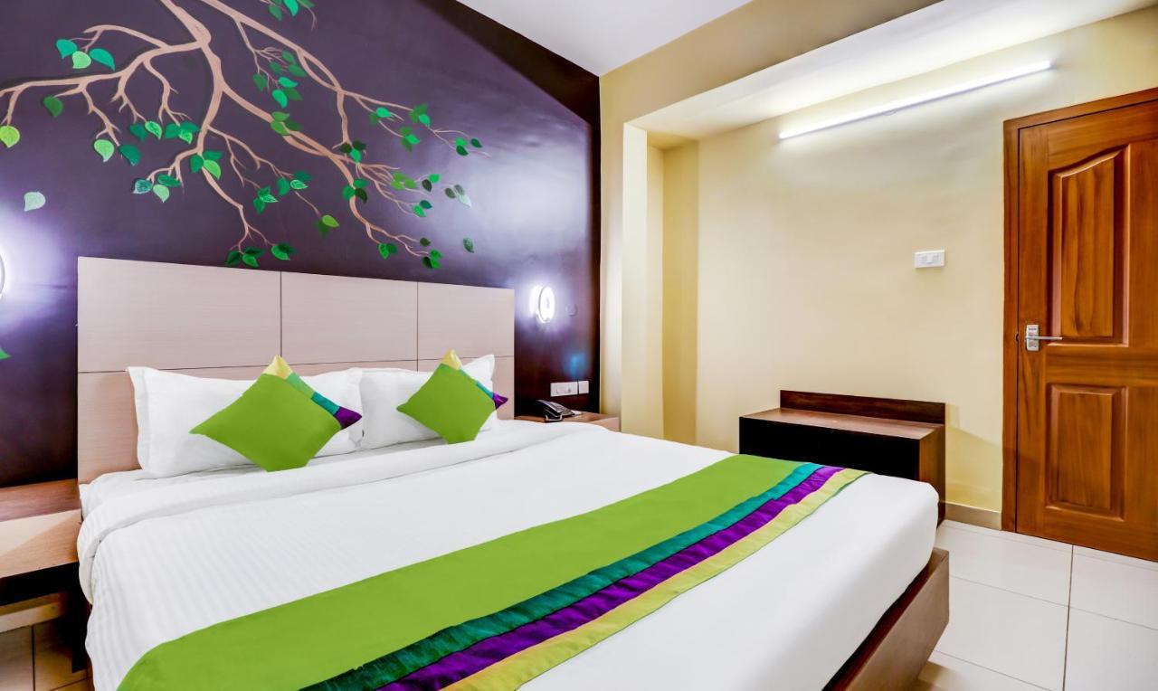 Hotel Treebo Petals Kochi