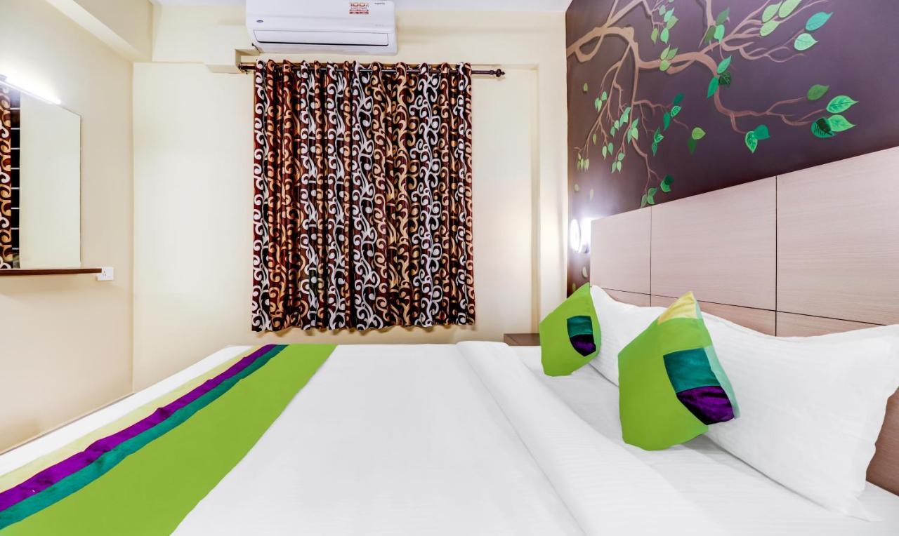 Hotel Treebo Petals 3*