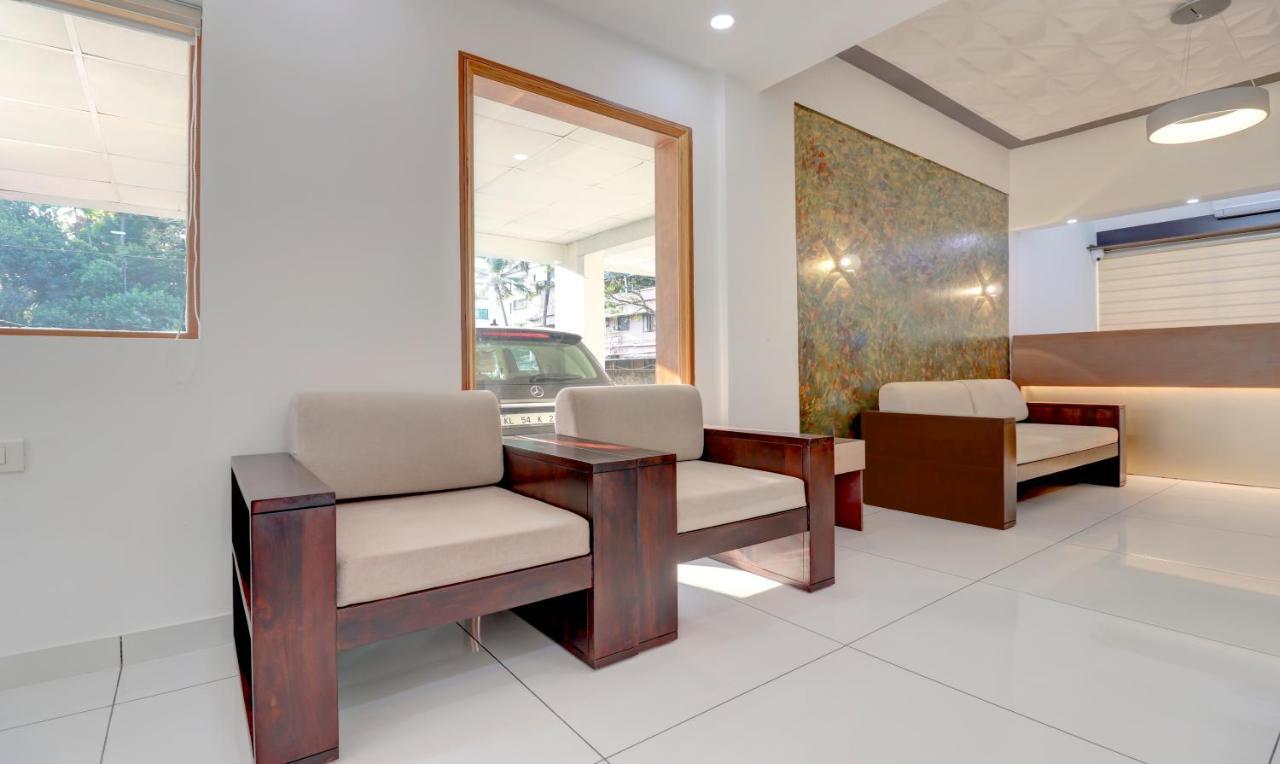 Treebo Petals Hotel 3*
