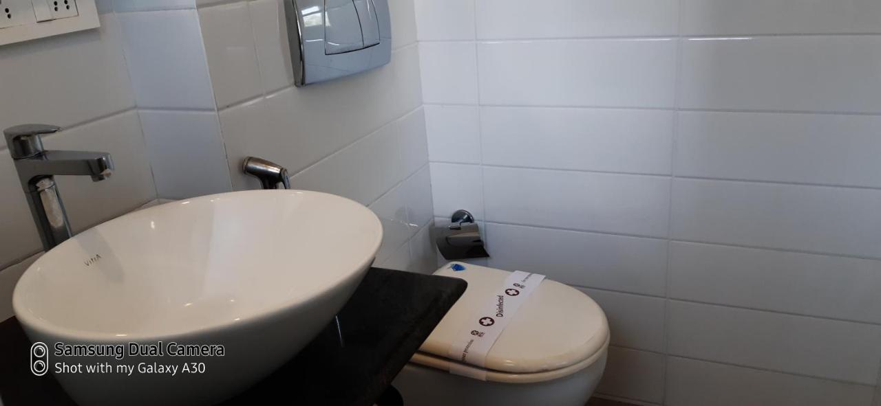 Hotel Bth Sarovaram 3*