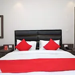 Oyo Flagship 77152 Emmanuel Residency