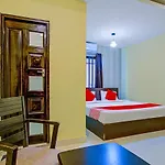 Oyo Flagship 77876 Amigo Suites