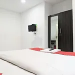 Kings Fort Rooms Thrippunithura