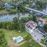 Nadhiyoram River Retreat