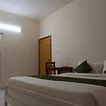 Greenview Royal Stay Near Amrita Hospital Edappally