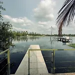 Bamboonest Riverside