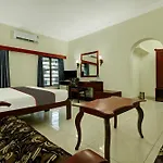 Collection O Paulson Park Hotel