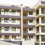 Fabhotel Majestic Heights