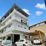 Collection O 81026 Suqoon Premium Stays