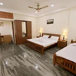 Metropolitan Serviced Villa