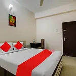 Oyo Flagship Arrows Tourist Home